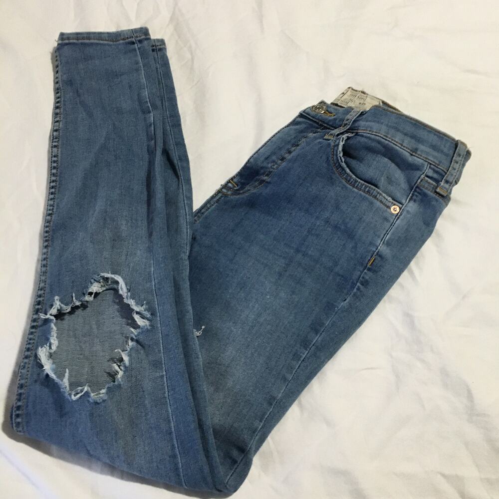Free People 25 Distressed Straight-Leg Medium-Wash Jeans Knee Holes